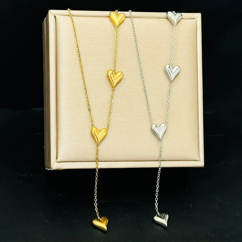 Collar con colgante de corazón