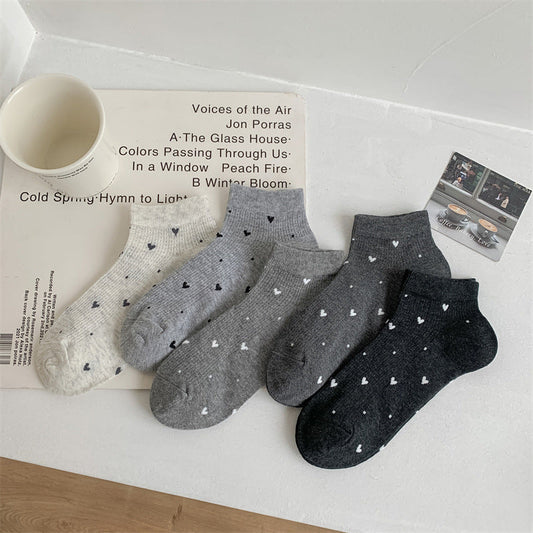 Calcetines casuales con estampado de corazones