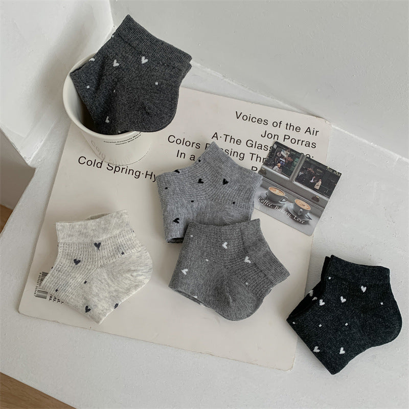 Calcetines casuales con estampado de corazones
