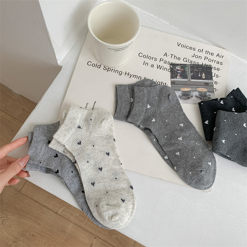 Calcetines casuales con estampado de corazones