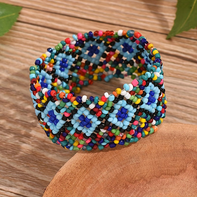Pulsera bohemia tejida a mano