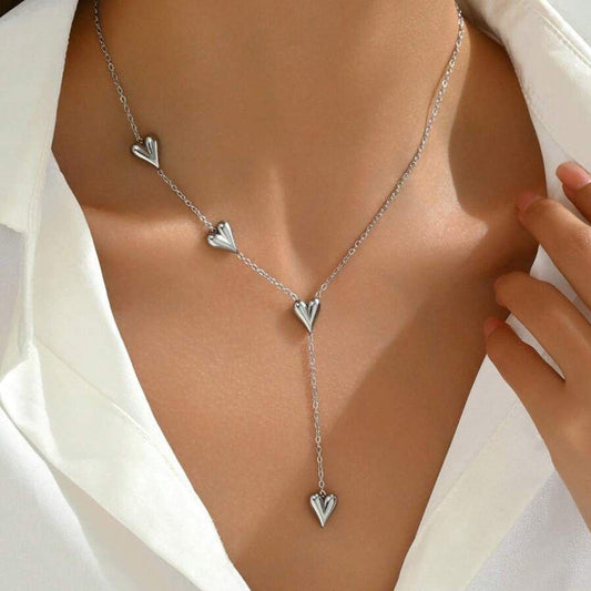 Collar con colgante de corazón
