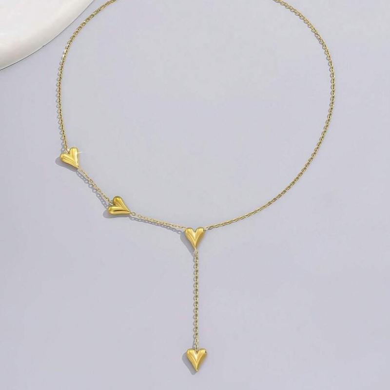 Collar con colgante de corazón