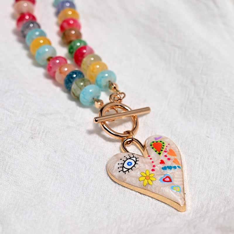 Collar de cuentas con forma de corazón