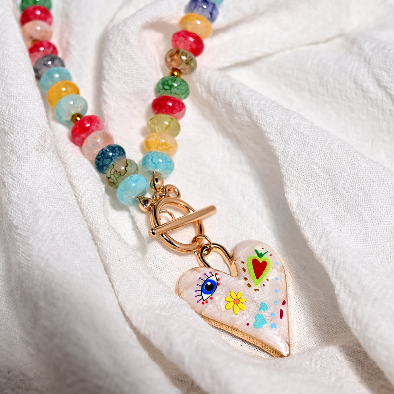 Collar de cuentas con forma de corazón