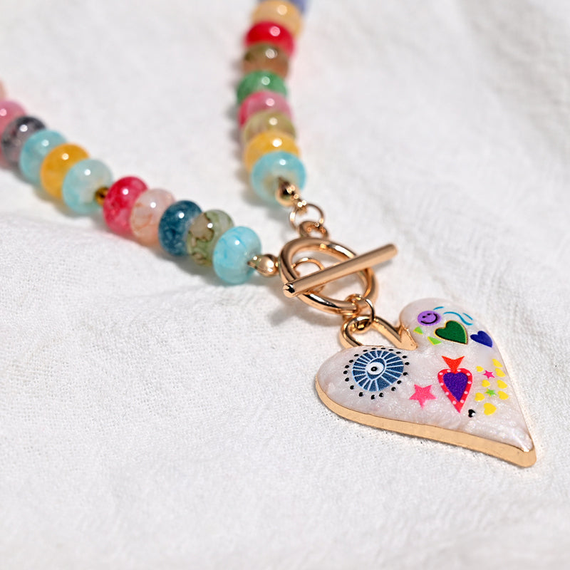 Collar de cuentas con forma de corazón