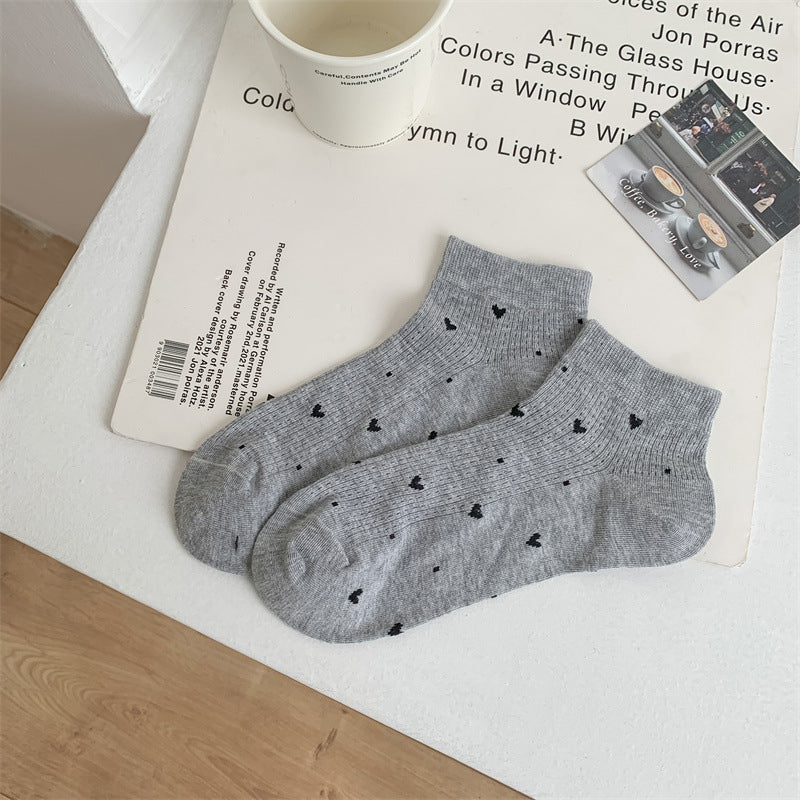 Calcetines casuales con estampado de corazones