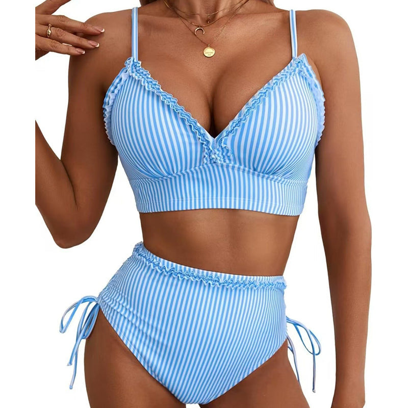 Bikini a Rayas con Volantes y Talle Alto: Estilo Femenino y Veraniego