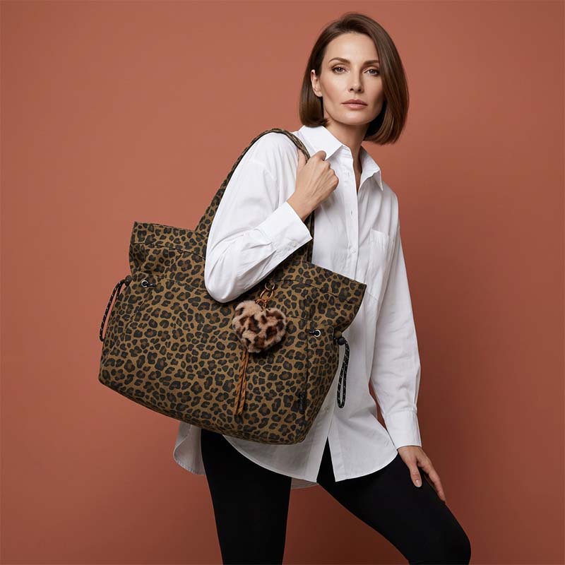 Bolso de Hombro de Lona con Estampado de Leopardo – Casual y Resistente